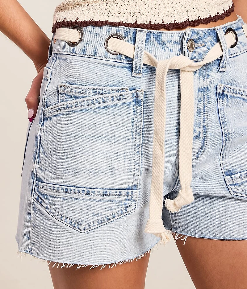 Loose Stretch Short
