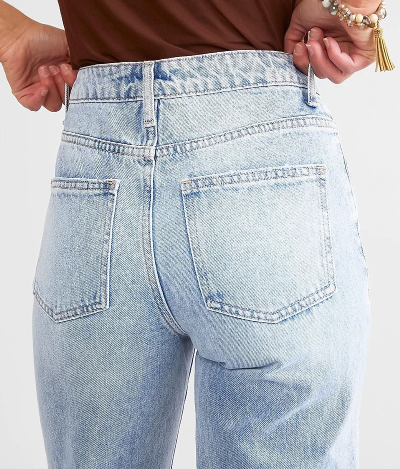 The Relaxed Straight Jean