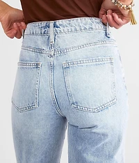The Relaxed Straight Jean