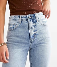 The Relaxed Straight Jean
