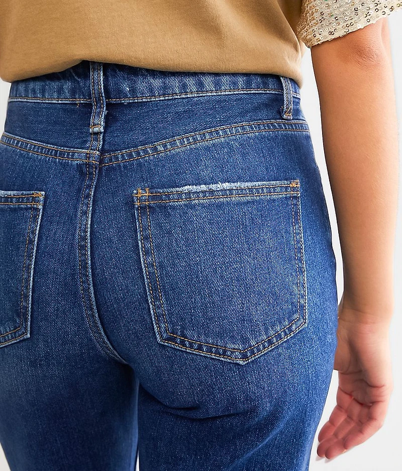 The Relaxed Straight Jean