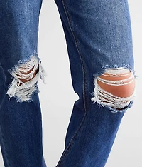 The Relaxed Straight Jean
