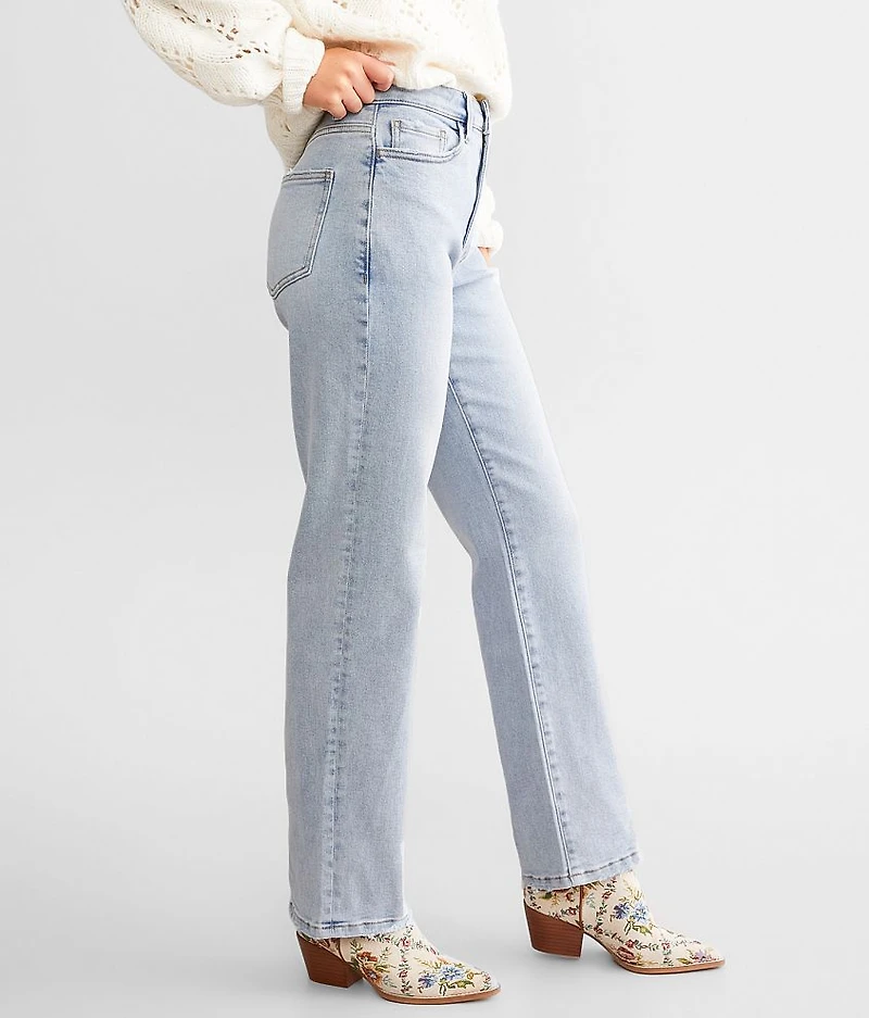 The Relaxed Straight Jean