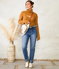 Ultra High Rise Straight Jean