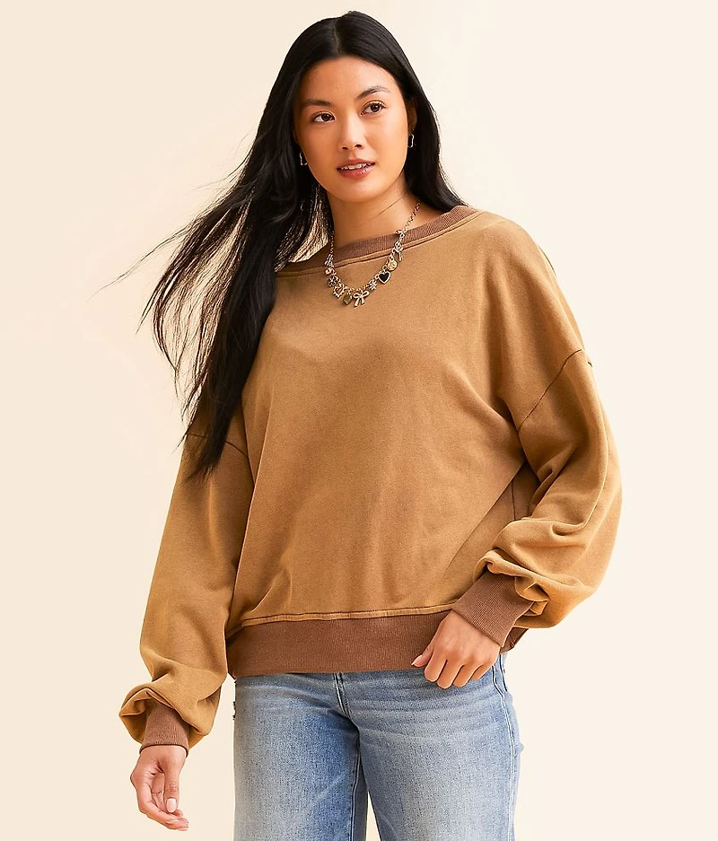 Criss Cross Pullover