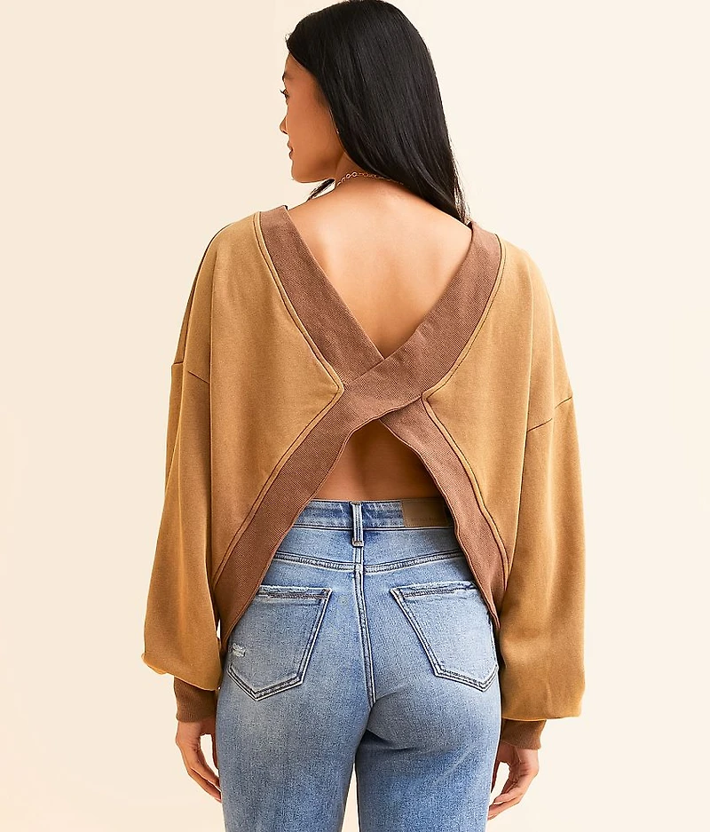 Criss Cross Pullover