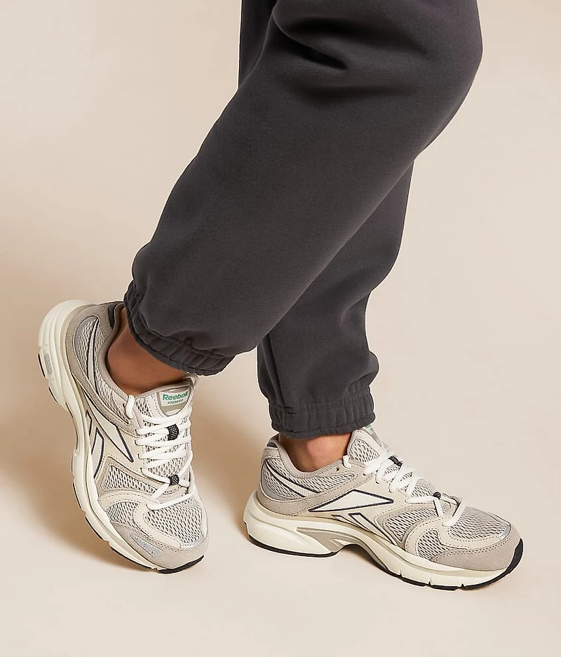 Premier Road Plus VI Sneaker