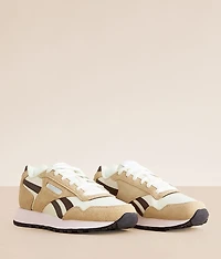 Glide Leather Sneaker