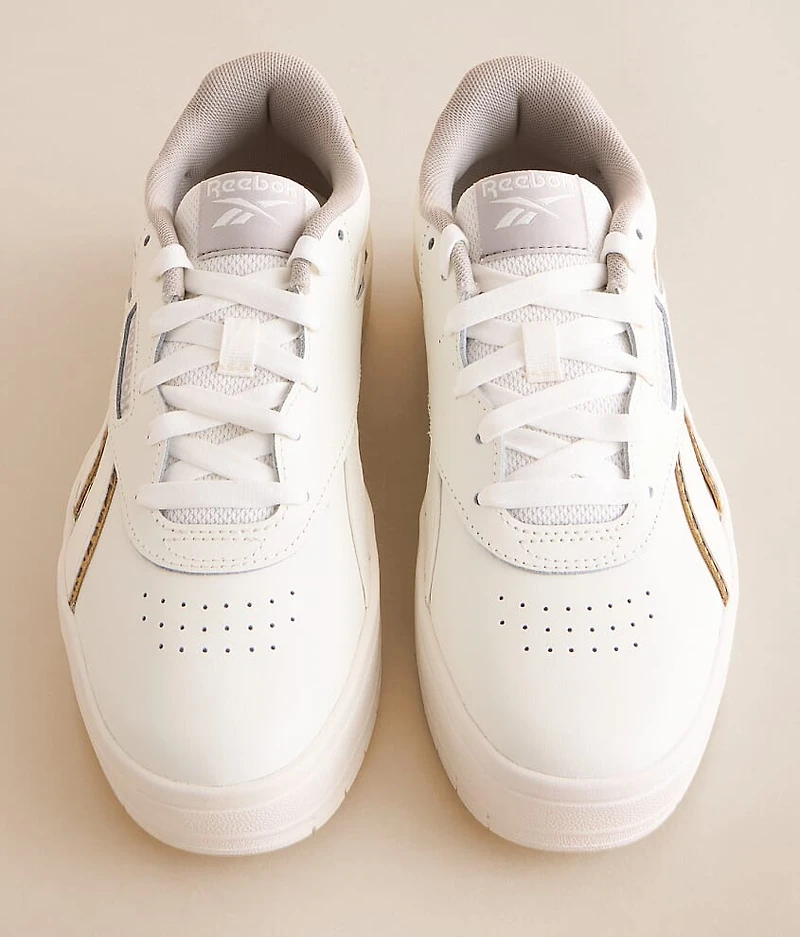 Court Advance Surge Leather Sneaker