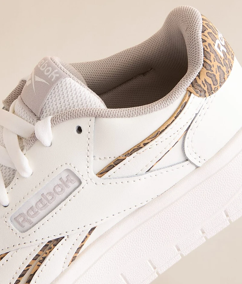 Court Advance Surge Leather Sneaker