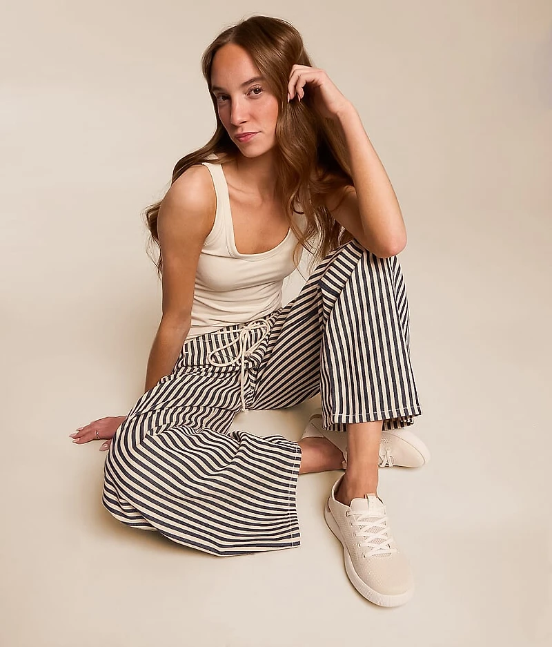 SWELLsole Neptune Sneaker