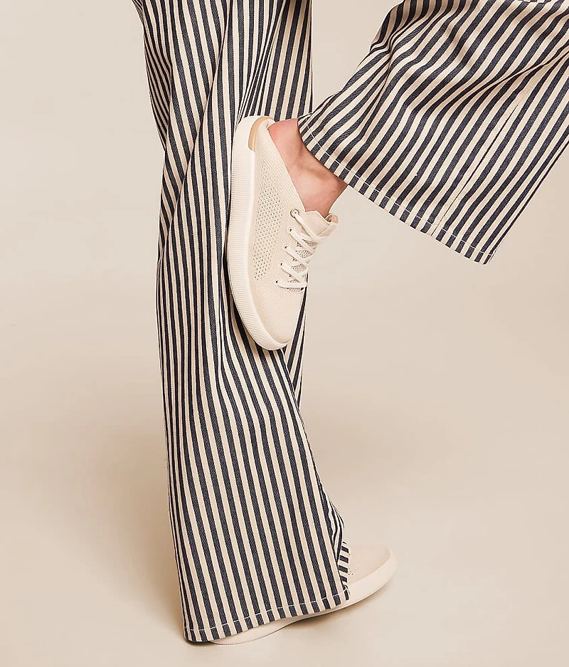 SWELLsole Neptune Sneaker