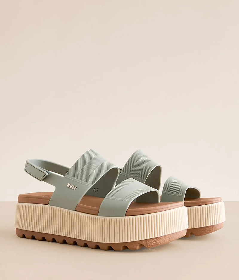 Water Vista Higher Flatform Sandal