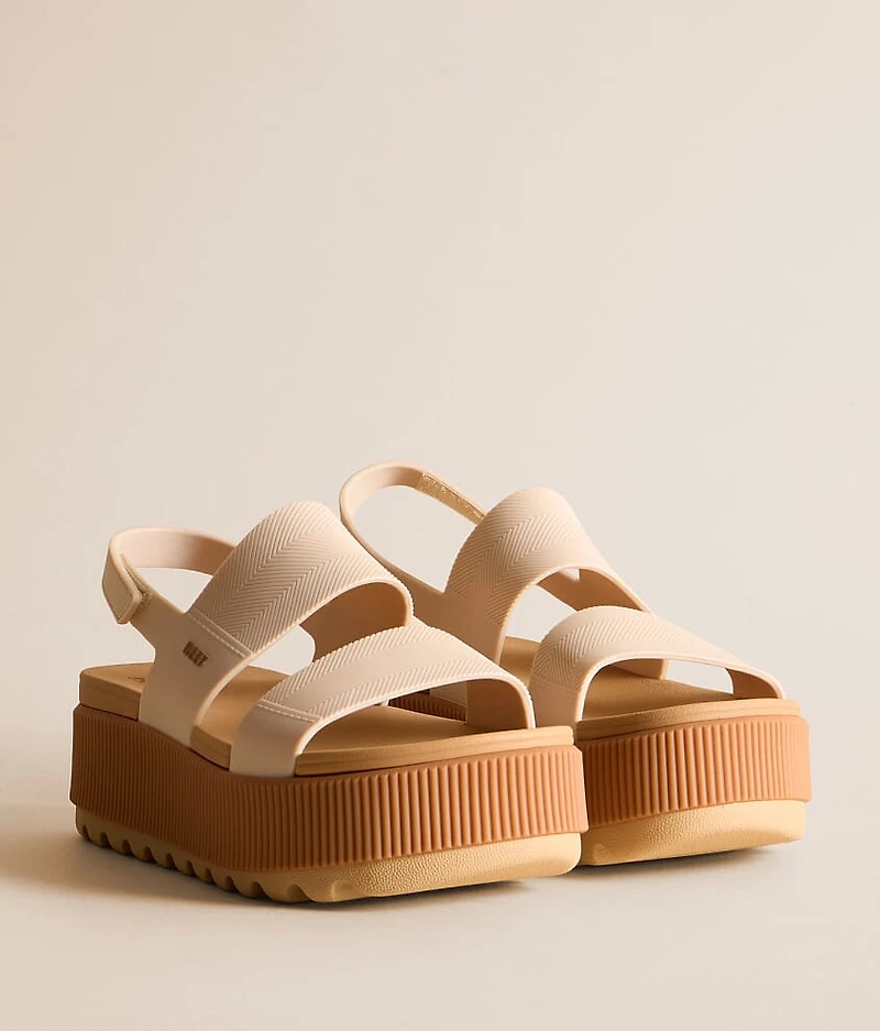 Water Vista Higher Flatform Sandal