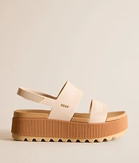 Water Vista Higher Flatform Sandal