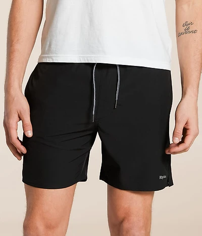 Classic Beach Stretch Short