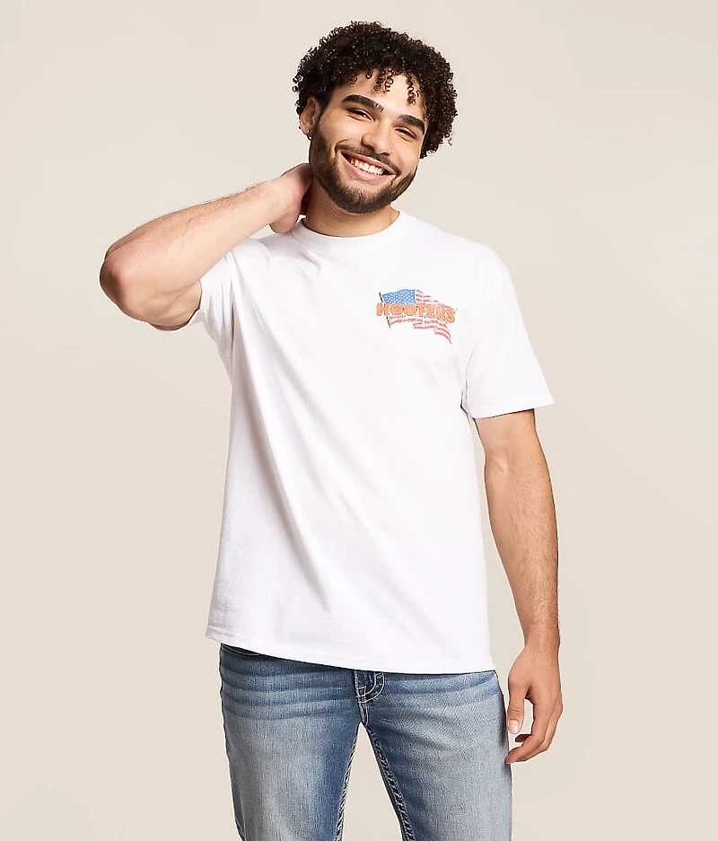 Hooters Red White & T-Shirt