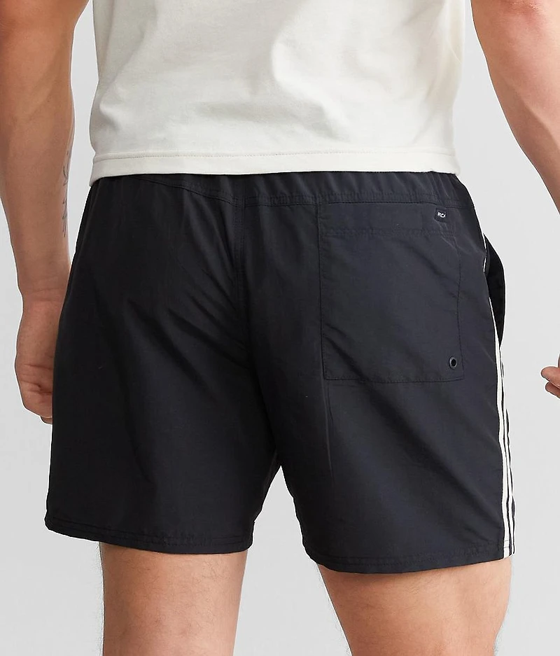 Breakout Stretch Short