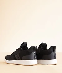 Essential Sneaker