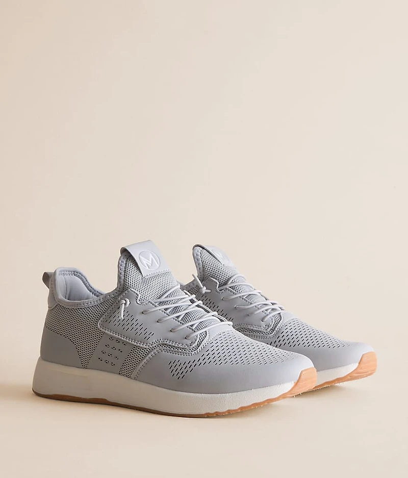 Essential Sneaker