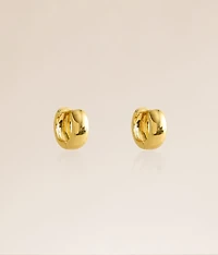 Riley Huggie Earring