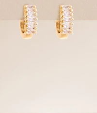 Violoa Huggie Earring