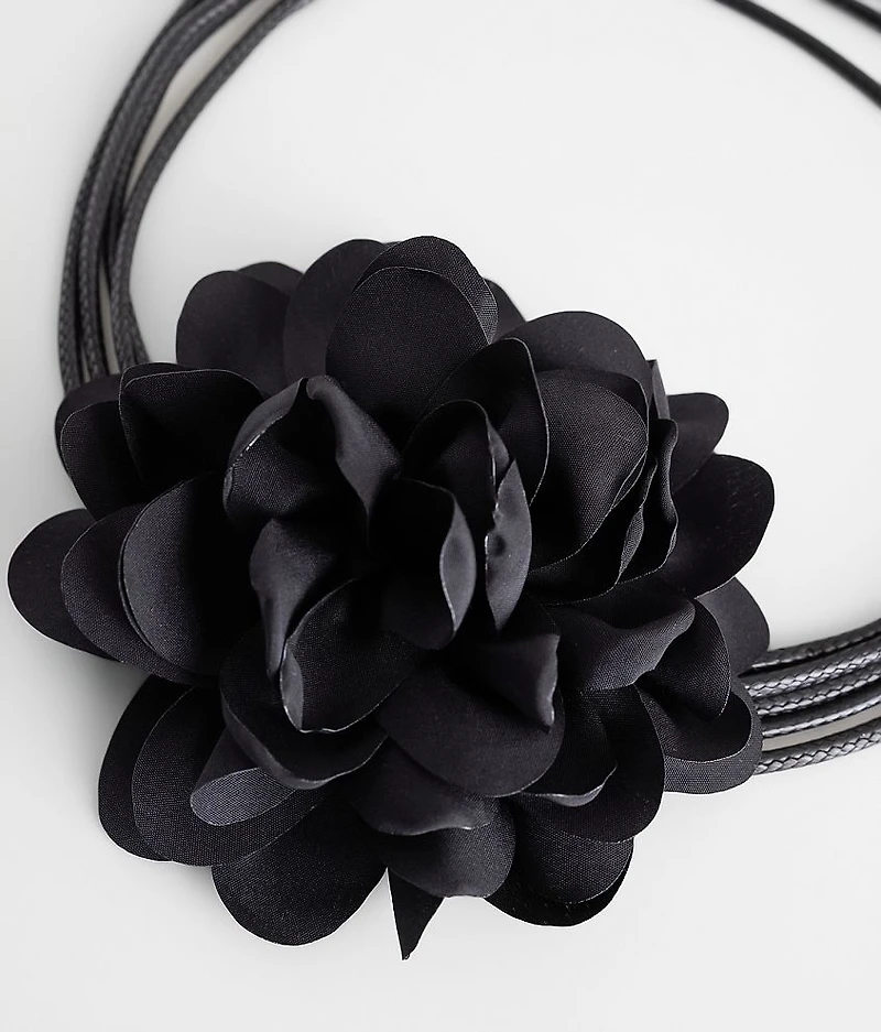 Rosette Necklace