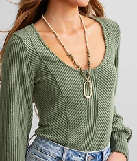 Metal Pendant Necklace