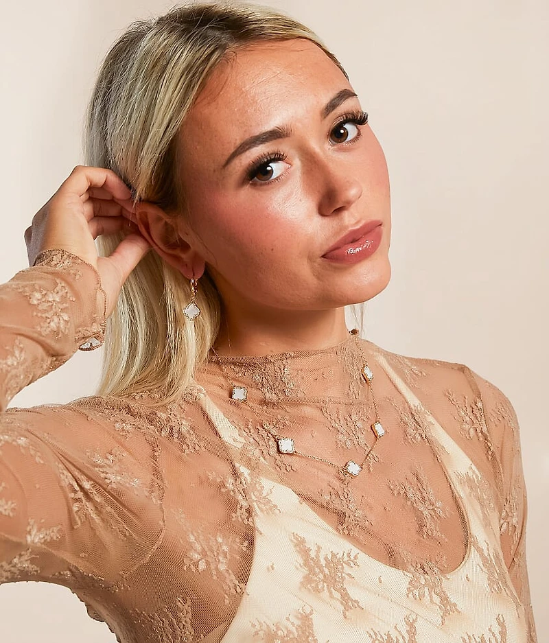 Mother Of Pearl Clover Necklace