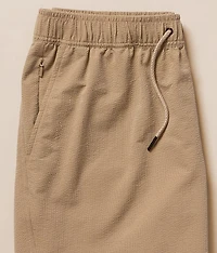 Textured Hybrid Short