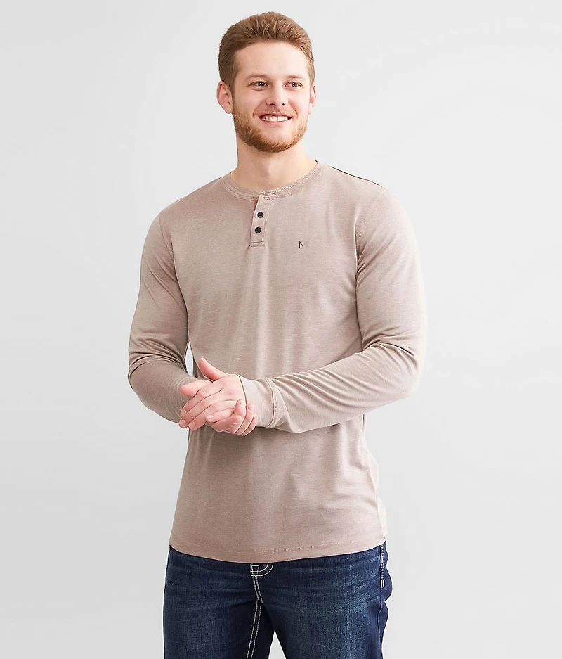 Performance Henley