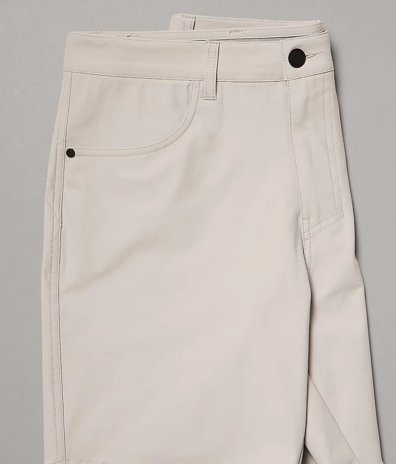 Hook Performance Stretch Short