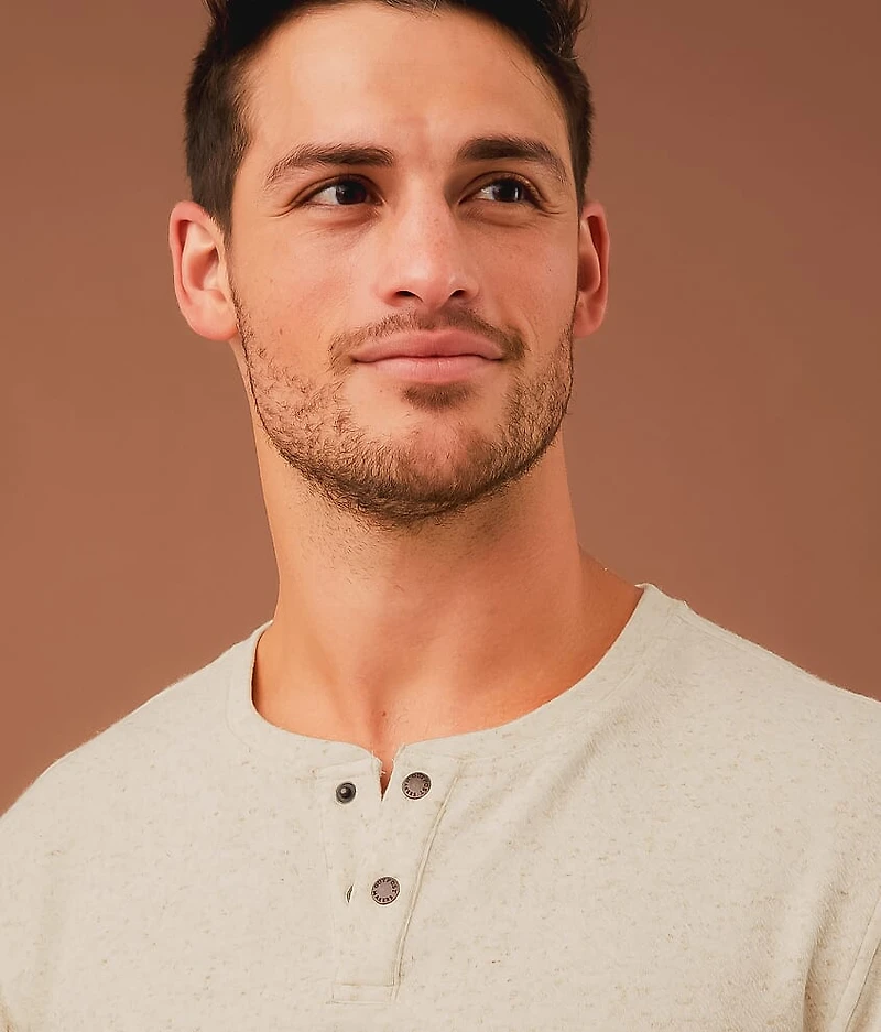 Kento Henley