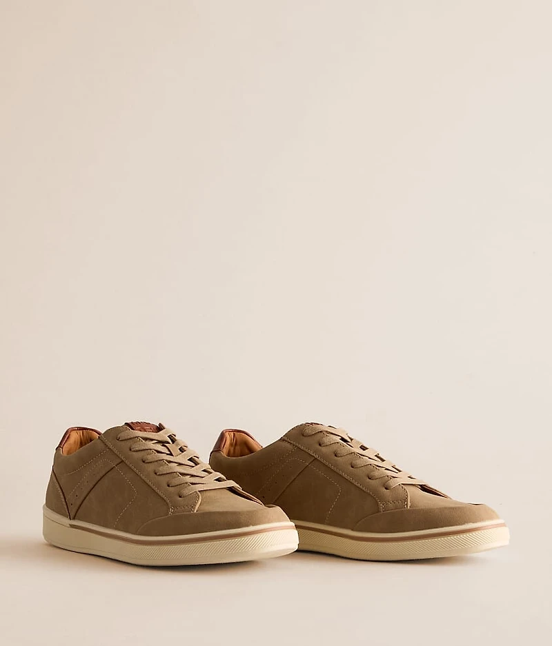Zion Sneaker