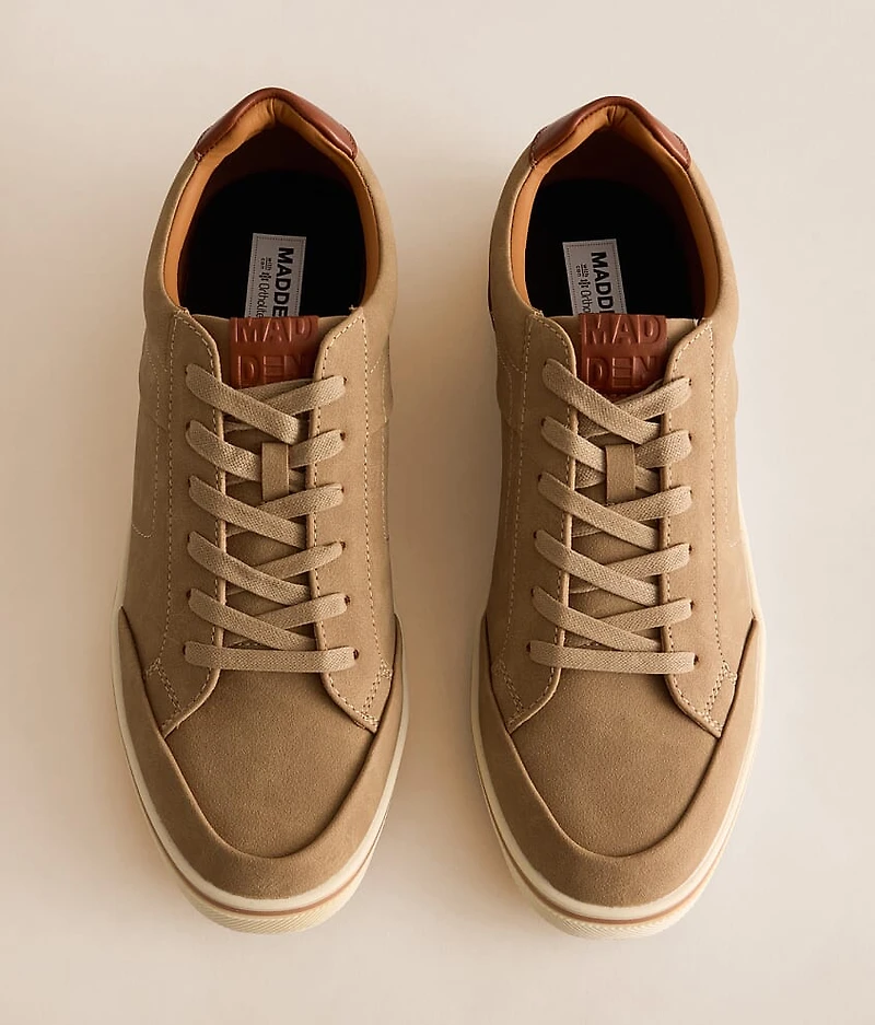 Zion Sneaker