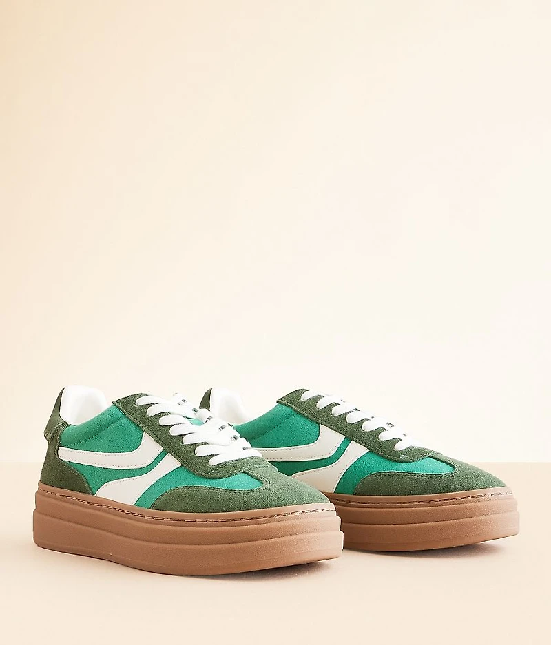 Dodge Sneaker