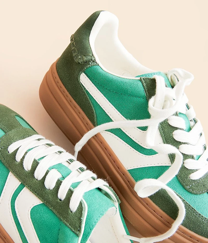 Dodge Sneaker