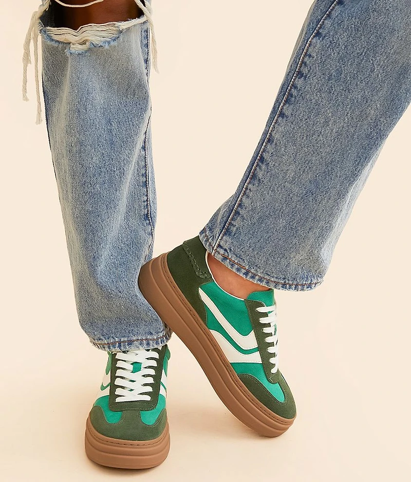 Dodge Sneaker