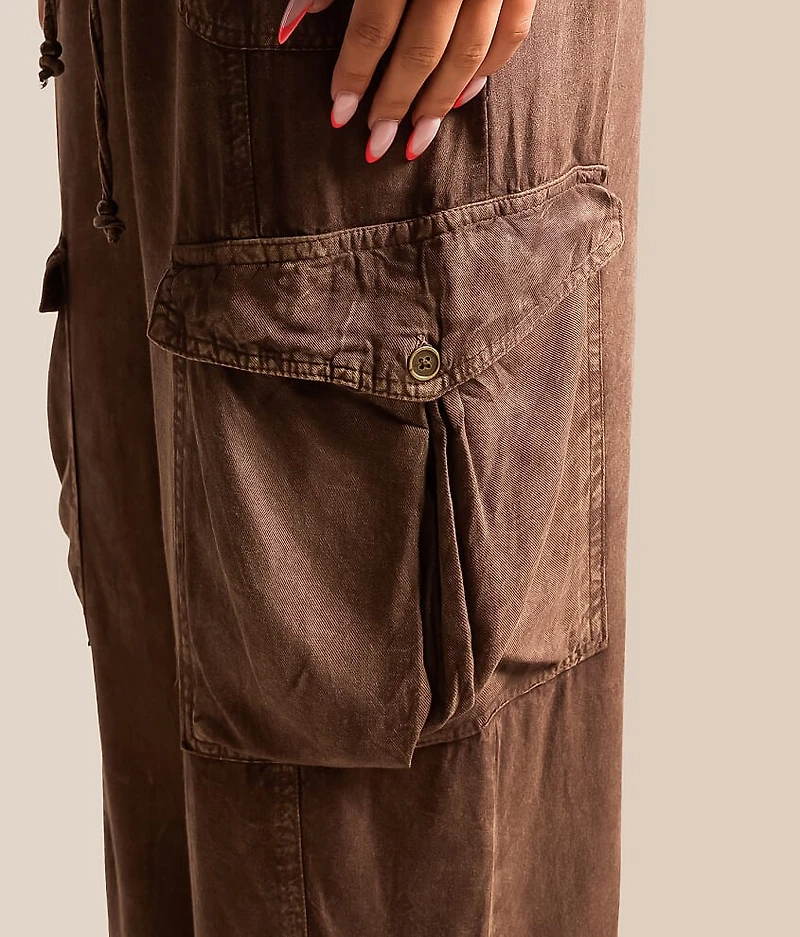 Cropped Wide Leg Cargo Pant