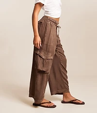 Cropped Wide Leg Cargo Pant