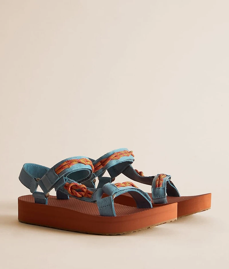 Midform Universal Knotted Sandal