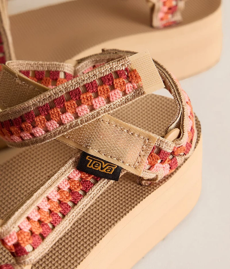 Universal Tessera Flatform Sandal