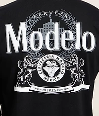 Modelo Classic T-Shirt