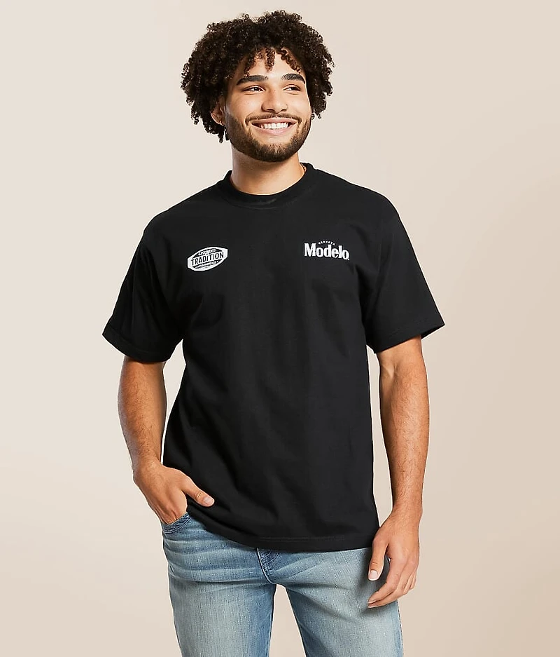 Modelo Tradition T-Shirt