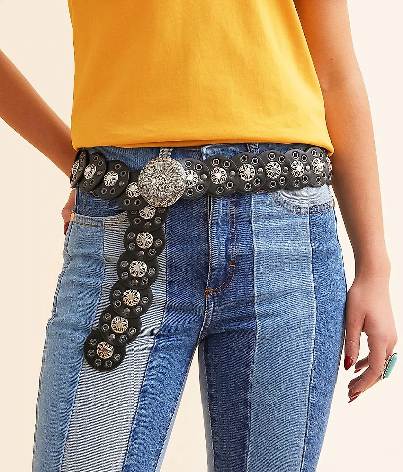 Cut-Out Circle Belt