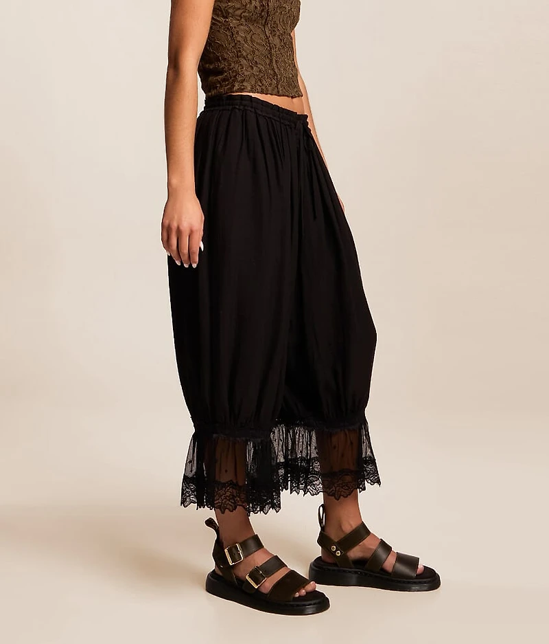 Cropped Lace Balloon Pant