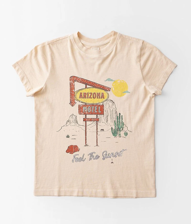 Girls - Arizona Motel T-Shirt