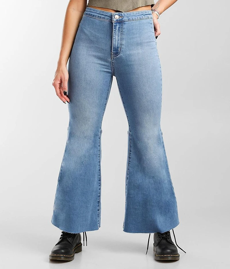 Youthquake Cropped Flare Stretch Jean