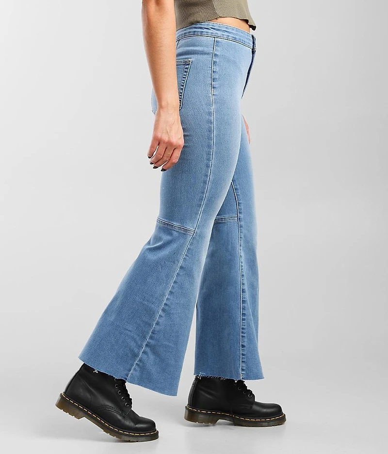 Youthquake Cropped Flare Stretch Jean