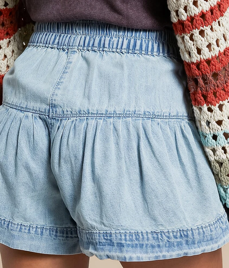 Fleur Pleated Denim Short
